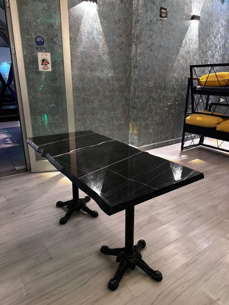 Barok Siyah Mermer Masa